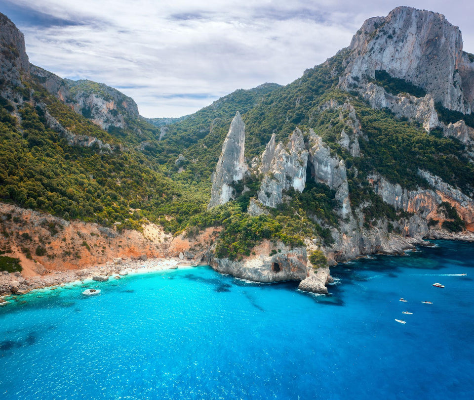 Luoghi da visitare in Sardegna tra spiagge, borghi storici e paesaggi